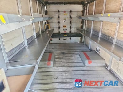 Zdjęcie 10 z 13 samochodu: 2013 ISUZU NPR HD DELIVERY VAN VIN:JALB4T173D7W01327 - miniatura