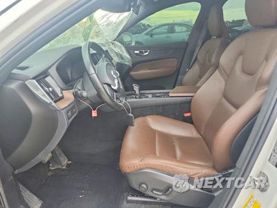 Zdjęcie 7 z 14 samochodu: 2021 VOLVO XC60 T5 MOMENTUM VIN:YV4102RK8M1793730 - miniatura