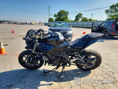 Trzecie zdjęcie samochodu z tyłu: 2024 KAWASAKI ZX400 P VIN:ML5ZXCP17RDA27220 - miniatura