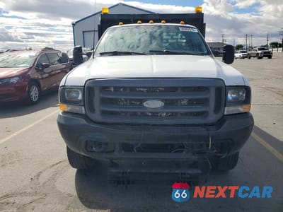 Piąte zdjęcie samochodu w środku: 2004 FORD F550 SUPER DUTY DUMP TRUCK VIN:1FDAF57PX4EC31897 - miniatura