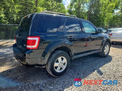 Trzecie zdjęcie samochodu z tyłu: 2011 FORD ESCAPE XLT VIN:1FMCU0DG3BKA79899 - miniatura