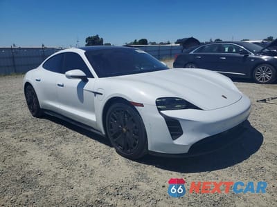 Czwarte zdjęcie samochodu z boku: 2022 PORSCHE TAYCAN GTS VIN:WP0AD2Y12NSA59423 - miniatura