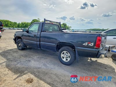 Drugie zdjęcie samochodu z przodu: 2004 CHEVROLET SILVERADO K1500 VIN:1GCEK14V04E274335 - miniatura