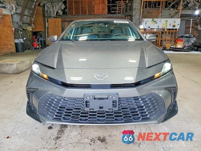 Piąte zdjęcie samochodu w środku: 2025 TOYOTA CAMRY SE VIN:4T1DBADK6SU505092 - miniatura