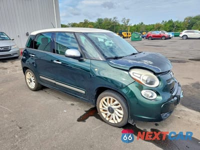 Czwarte zdjęcie samochodu z boku: 2015 FIAT 500L LOUNGE VIN:ZFBCFACH7FZ033961 - miniatura