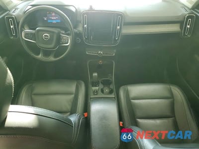 Zdjęcie 8 z 13 samochodu: 2025 VOLVO XC40 CORE VIN:YV4L12UJ7S2465341 - miniatura