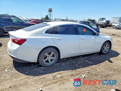 Trzecie zdjęcie samochodu z tyłu: 2018 CHEVROLET MALIBU LS VIN:1G1ZC5ST7JF172665 - miniatura