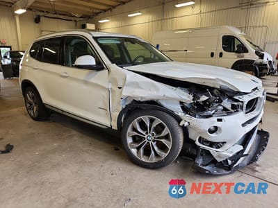 Czwarte zdjęcie samochodu z boku: 2015 BMW X3 XDRIVE28I VIN:5UXWX9C56F0D44976 - miniatura
