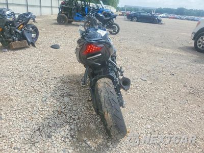 Czwarte zdjęcie samochodu z boku: 2026 KAWASAKI NINJA ZX-6R VIN:JKBZXJJ14TA041445 - miniatura