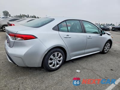 Trzecie zdjęcie samochodu z tyłu: 2020 TOYOTA COROLLA LE VIN:5YFEPRAEXLP021674 - miniatura