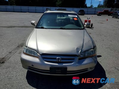 Piąte zdjęcie samochodu w środku: 2002 HONDA ACCORD EX VIN:JHMCG56612C001207 - miniatura
