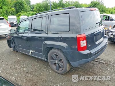 Drugie zdjęcie samochodu z przodu: 2016 JEEP PATRIOT LATITUDE VIN:1C4NJPFA2GD792361 - miniatura