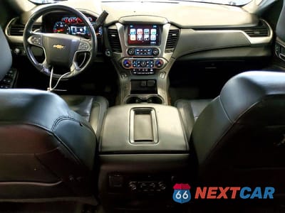 Zdjęcie 8 z 14 samochodu: 2019 CHEVROLET SUBURBAN K1500 LT VIN:1GNSKHKC7KR363829 - miniatura