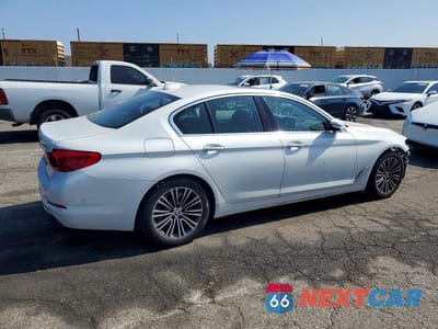 Trzecie zdjęcie samochodu z tyłu: 2018 BMW 540 I VIN:WBAJE5C51JWA94057 - miniatura