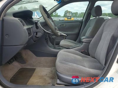 Zdjęcie 7 z 12 samochodu: 2001 TOYOTA CAMRY LE VIN:4T1BG22K61U834486 - miniatura