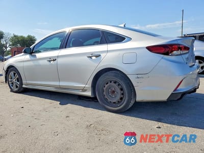 Drugie zdjęcie samochodu z przodu: 2018 HYUNDAI SONATA SPORT VIN:5NPE34AF5JH684684 - miniatura