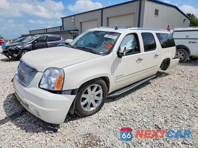 2012 GMC YUKON XL DENALI 1GKS2MEF0CR141811 - główne zdjęcie licytacji z USA - miniatura