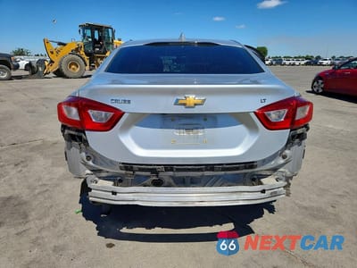 Zdjęcie 6 z 13 samochodu: 2018 CHEVROLET CRUZE LT VIN:1G1BE5SMXJ7248300 - miniatura