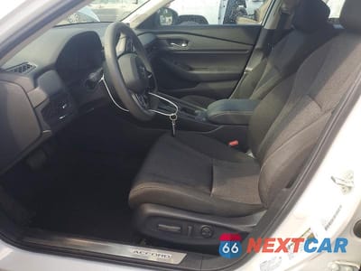 Zdjęcie 7 z 12 samochodu: 2023 HONDA ACCORD EX VIN:1HGCY1F32PA006837 - miniatura