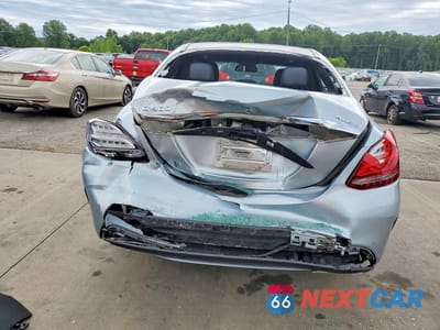 Zdjęcie 6 z 12 samochodu: 2015 MERCEDES-BENZ C 400 4MATIC VIN:55SWF6GB1FU000228 - miniatura