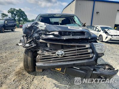 Piąte zdjęcie samochodu w środku: 2021 TOYOTA TUNDRA CREWMAX LIMITED VIN:5TFHY5F15MX009816 - miniatura