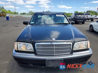 Piąte zdjęcie samochodu w środku: 1999 MERCEDES-BENZ C 230 VIN:WDBHA24G6XA795741 - miniatura