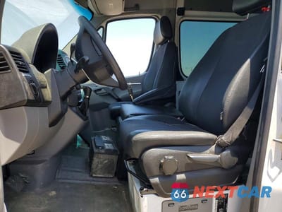 Zdjęcie 7 z 12 samochodu: 2017 MERCEDES-BENZ SPRINTER 3500 DELIVERY VAN VIN:WD3PF1CD7HP547748 - miniatura