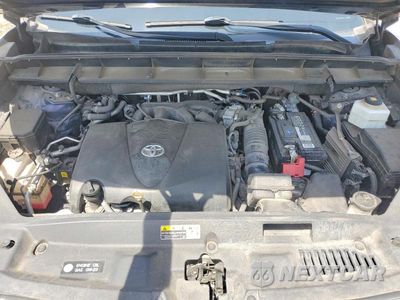 Zdjęcie 11 z 12 samochodu: 2021 TOYOTA HIGHLANDER XLE VIN:5TDGZRBH0MS533268 - miniatura
