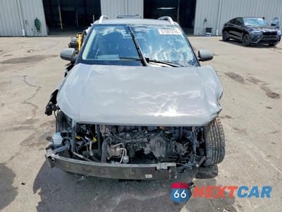 Piąte zdjęcie samochodu w środku: 2022 HYUNDAI VENUE SEL VIN:KMHRC8A30NU166911 - miniatura