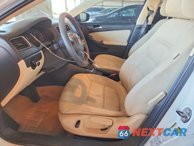 Zdjęcie 7 z 12 samochodu: 2014 VOLKSWAGEN JETTA SE VIN:3VWD17AJXEM419828 - miniatura