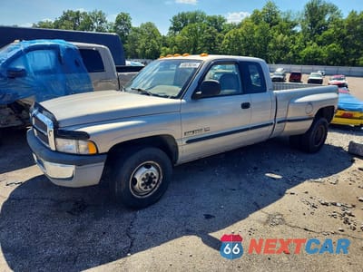 1999 DODGE RAM 3500 1B7MC33W9XJ637046 - główne zdjęcie licytacji z USA - miniatura