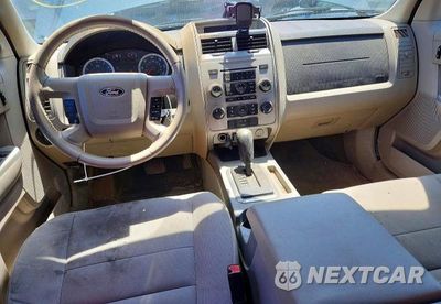 Zdjęcie 8 z 13 samochodu: 2011 FORD ESCAPE XLT VIN:1FMCU9D7XBKB22364 - miniatura