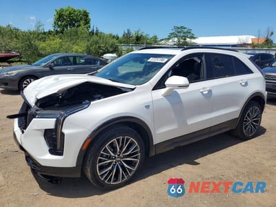 2024 CADILLAC XT4 SPORT 1GYFZFR47RF100299 - główne zdjęcie licytacji z USA - miniatura