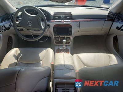 Zdjęcie 8 z 12 samochodu: 2006 MERCEDES-BENZ S 500 VIN:WDBNG75J86A470435 - miniatura