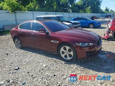 Czwarte zdjęcie samochodu z boku: 2017 JAGUAR XE VIN:SAJAR4BG4HA974230 - miniatura
