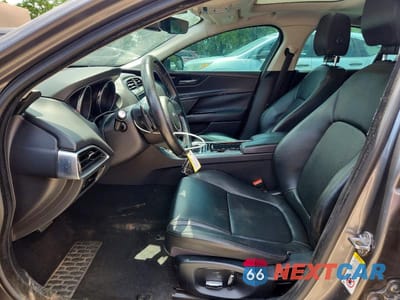 Zdjęcie 7 z 12 samochodu: 2019 JAGUAR XE PREMIUM VIN:SAJAD4FX2KCP51897 - miniatura