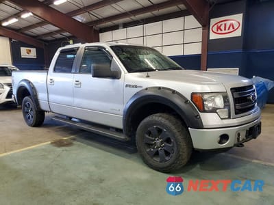 Czwarte zdjęcie samochodu z boku: 2013 FORD F150 SUPERCREW VIN:1FTFW1ET6DFD57171 - miniatura