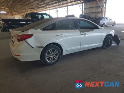 Trzecie zdjęcie samochodu z tyłu: 2016 HYUNDAI SONATA SE VIN:5NPE24AF4GH359391 - miniatura