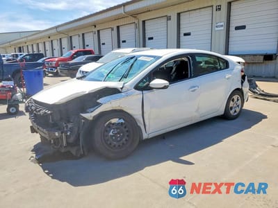2018 KIA FORTE LX 3KPFK4A74JE175545 - główne zdjęcie licytacji z USA - miniatura