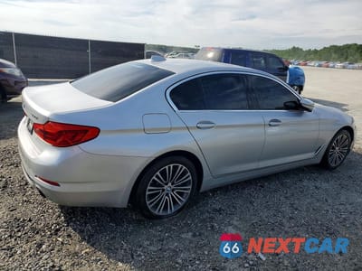 Trzecie zdjęcie samochodu z tyłu: 2019 BMW 530 XI VIN:WBAJA7C56KG909921 - miniatura
