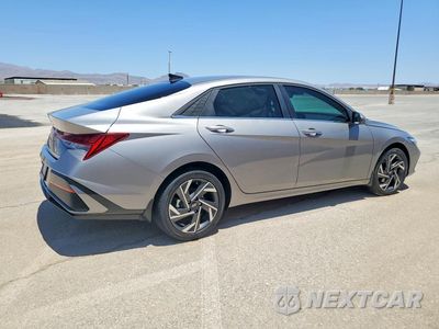 Trzecie zdjęcie samochodu z tyłu: 2025 HYUNDAI ELANTRA LIMITED VIN:KMHLN4DJ4SU134171 - miniatura