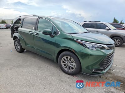 Czwarte zdjęcie samochodu z boku: 2026 TOYOTA SIENNA XLE 7-PASSENGER VIN:5TDYRKEC2TS300227 - miniatura