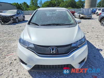 Piąte zdjęcie samochodu w środku: 2015 HONDA FIT EX VIN:3HGGK5H88FM717723 - miniatura