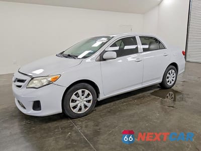 2013 TOYOTA COROLLA L 5YFBU4EE0DP133054 - główne zdjęcie licytacji z USA - miniatura