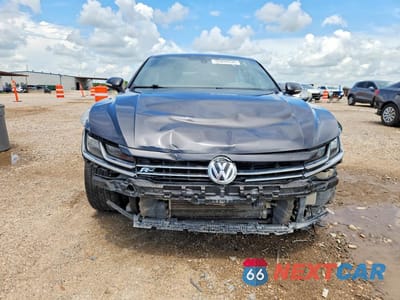 Piąte zdjęcie samochodu w środku: 2019 VOLKSWAGEN ARTEON SE VIN:WVWFR7AN4KE027839 - miniatura