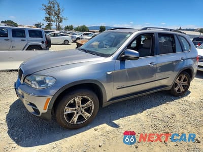 2012 BMW X5 XDRIVE35I 5UXZV4C53CL987623 - główne zdjęcie licytacji z USA - miniatura
