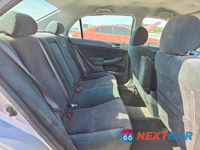 Zdjęcie 10 z 12 samochodu: 2003 HONDA ACCORD LX VIN:3HGCM56333G703965 - miniatura