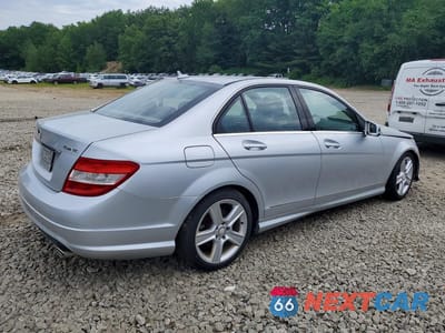 Trzecie zdjęcie samochodu z tyłu: 2010 MERCEDES-BENZ C 300 4MATIC VIN:WDDGF8BBXAR119767 - miniatura
