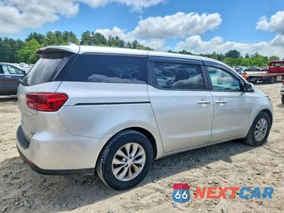 Trzecie zdjęcie samochodu z tyłu: 2021 KIA SEDONA LX VIN:KNDMB5C10M6674391 - miniatura