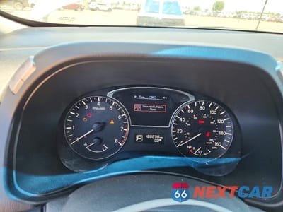 Zdjęcie 9 z 13 samochodu: 2014 NISSAN PATHFINDER S VIN:5N1AR2MM2EC616500 - miniatura